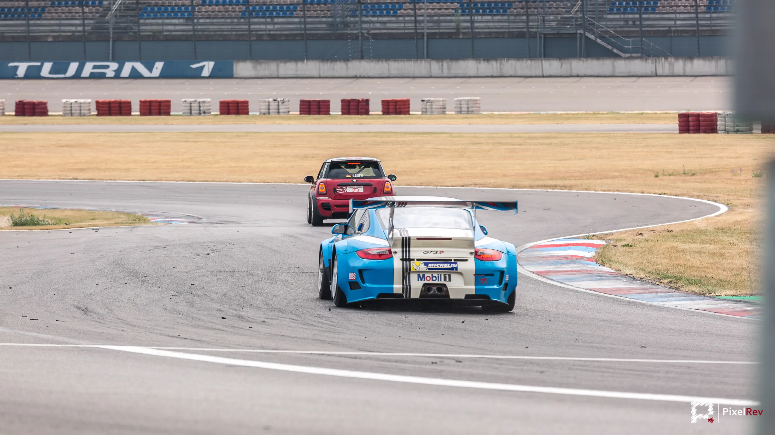 Porsche 911 GT3 Cup in Turn 1 am Lausitzring